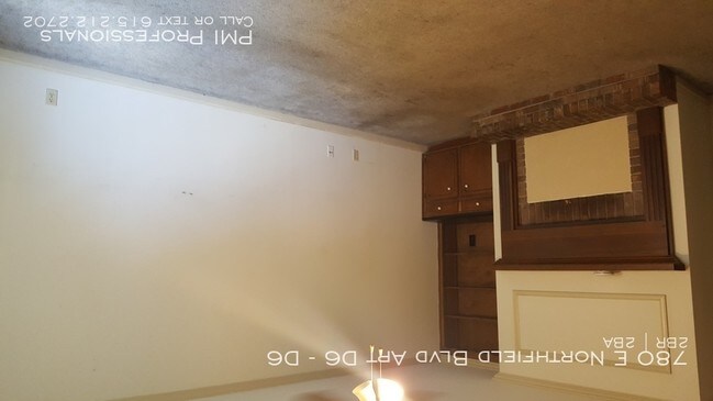 Building Photo - Hunters Court 2 Bedroom 1.5 Bath Townhome!