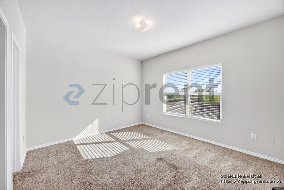 Building Photo - 5706 Cicada Cir