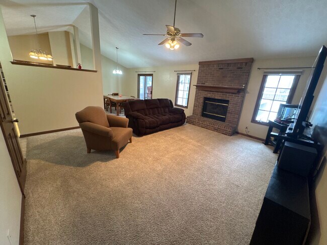 Building Photo - 9229 Westdrum Ct