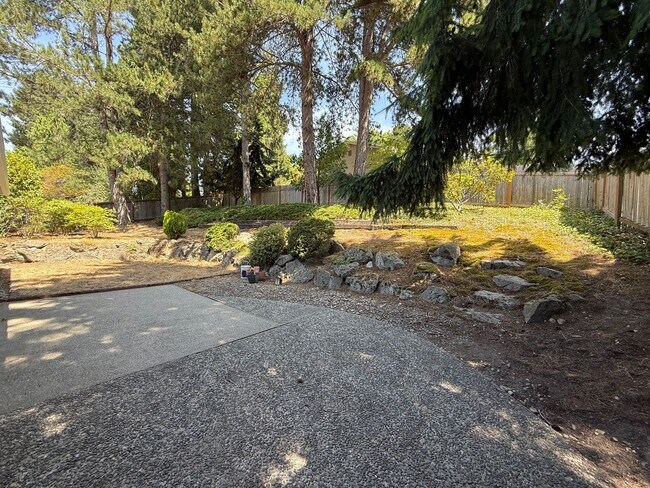 Building Photo - 1852 138th Pl SE