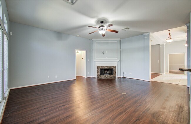 Building Photo - 14731 Raven Hollow Ln