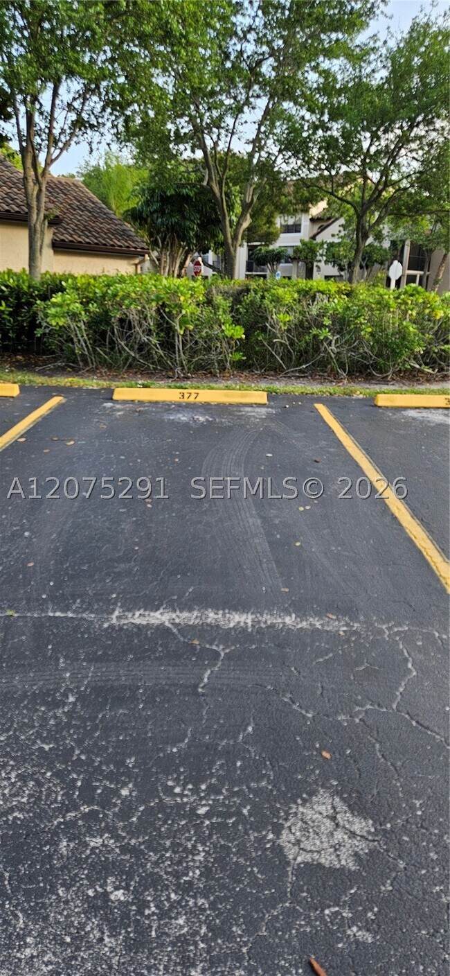 Building Photo - 4561 W McNab Rd