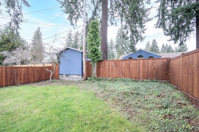 Building Photo - Prime Fircrest Location — Comfortable 2-Bedroom Home for Rent