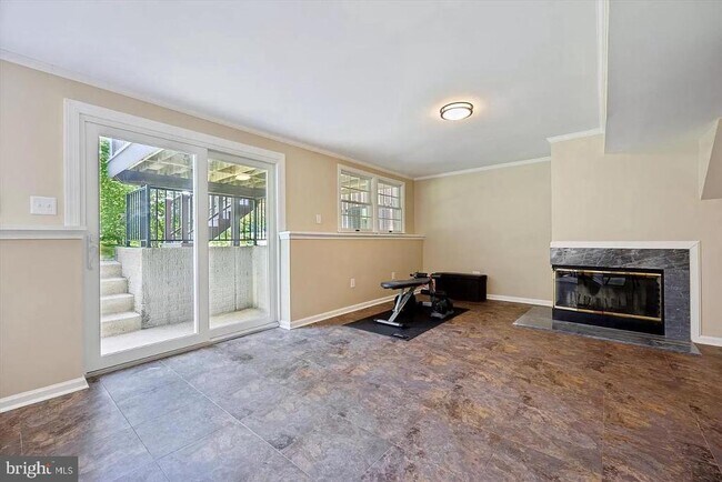 Building Photo - 701 Kilduff Ct