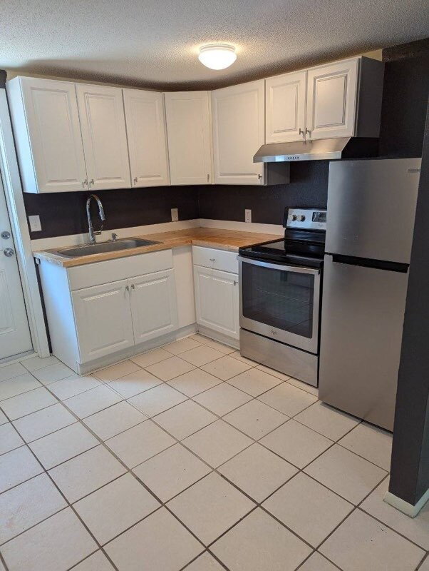 Building Photo - "Charming 2-Bed Home in Holiday, FL – Cozy...