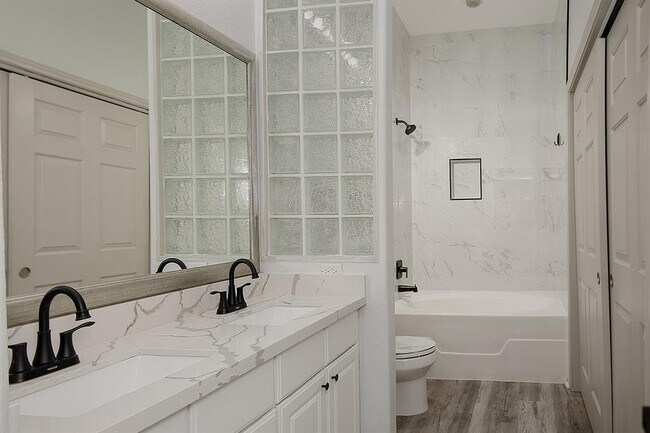 Building Photo - 1441 East St