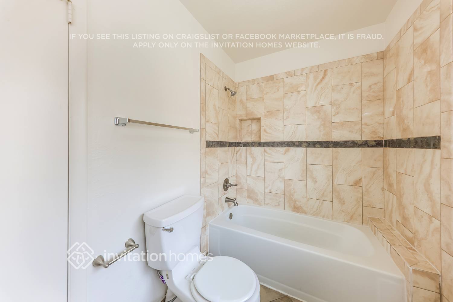 Building Photo - 8833 W Vogel Ave