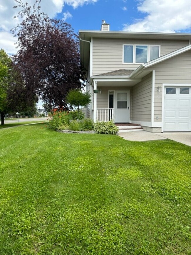 Primary Photo - Great Location 2 Bedroom in Bozeman!!