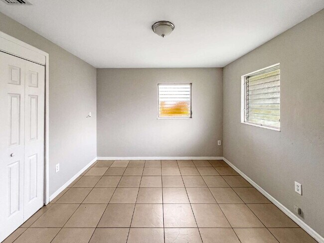 Building Photo - 9861 Orange River Blvd