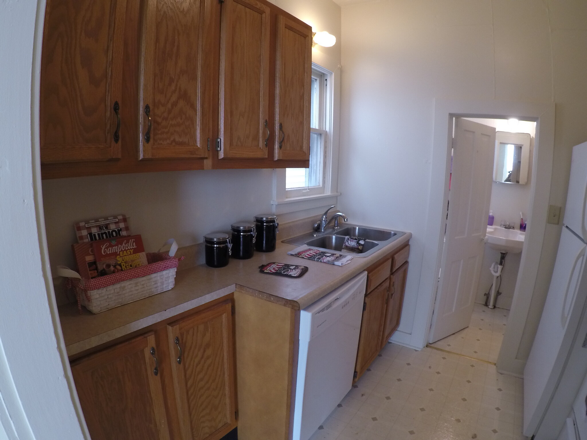 Kitchen - 1423 Columbia St
