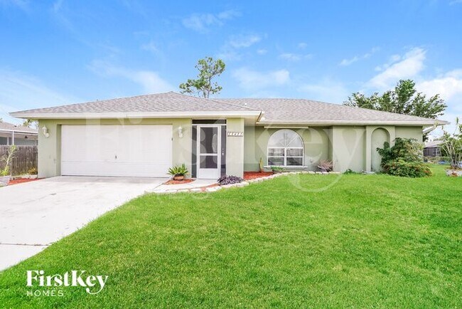 Primary Photo - 18477 Winter Haven Rd
