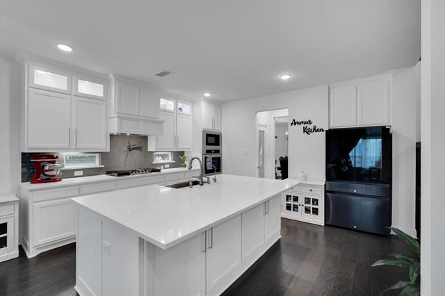 Building Photo - 1767 Shumard St