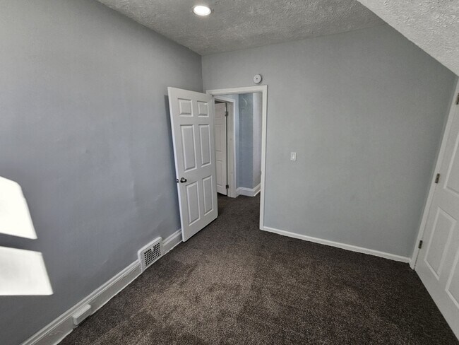 Building Photo - 12405 Signet Ave