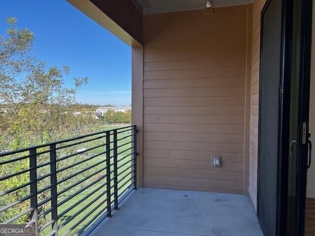 Building Photo - 112 Rogers St NE