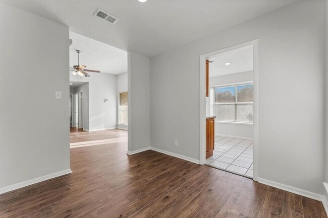 Building Photo - 16970 Mockingbird Ct
