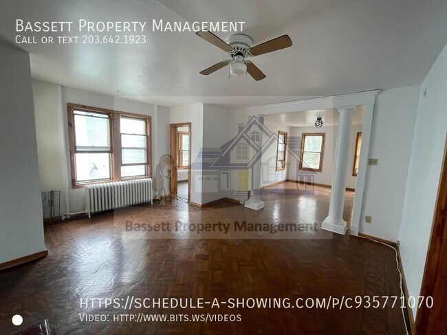 Building Photo - 617 Elm St