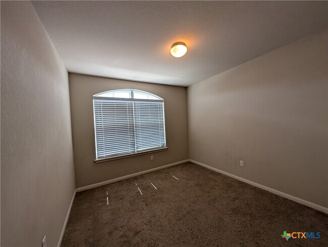 Building Photo - 2203 Flintshire Dr