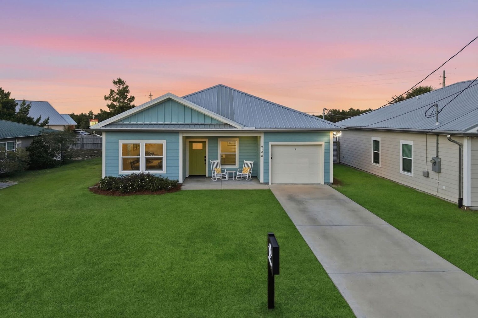 Building Photo - 21310 Pompano Ave