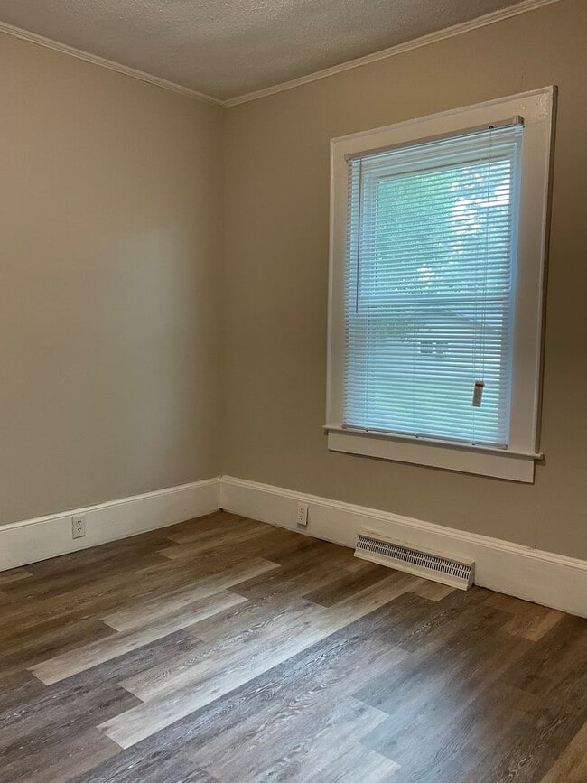 Building Photo - Newly Renovated 3 Bedroom home in Gastonia!