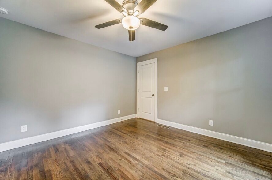 Building Photo - 1384 Westmont Rd SW