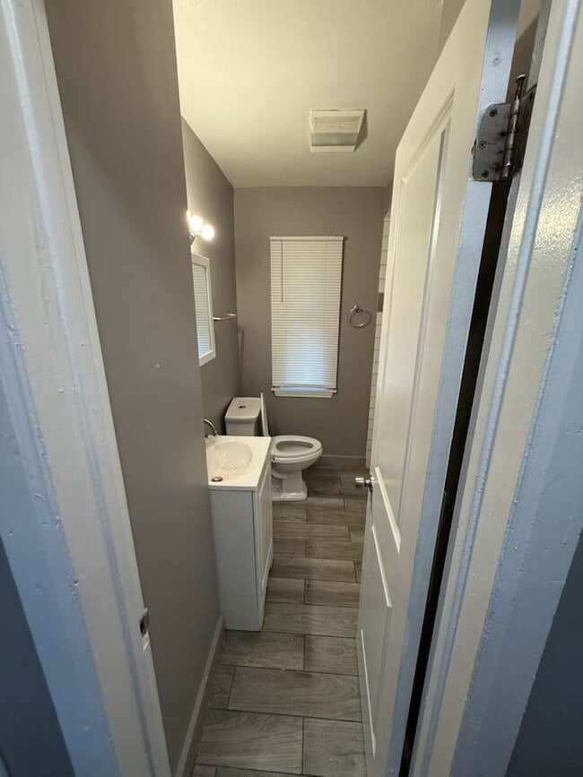 Building Photo - 6341 Archdale St