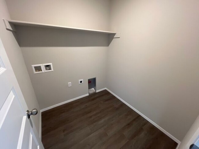 Building Photo - *Pre-leasing* Three Bedroom | Two Bath Hom...