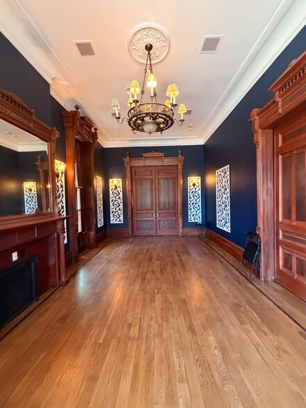 Building Photo - 241 Lenox Ave