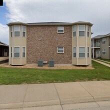 Building Photo - 727 W 5th St