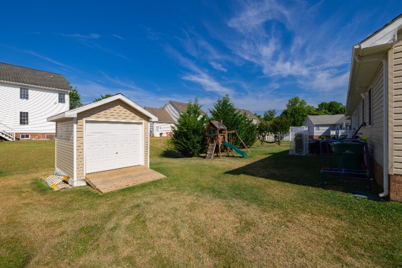 Building Photo - 240 Roper Dr