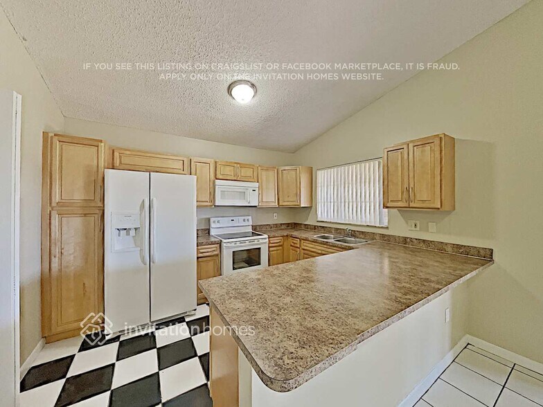 Building Photo - 5951 SW 151st Ct