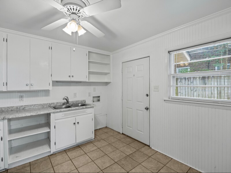 Building Photo - 3374 Loch Haven Rd