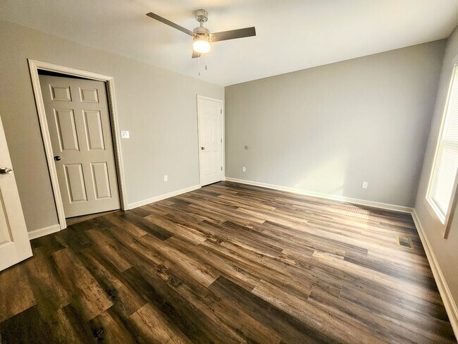 Building Photo - 3 BR Mobile Home for Rent Close to Wren Schools
