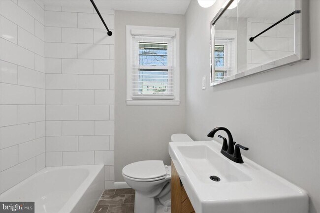 Building Photo - 107 Alders Dr