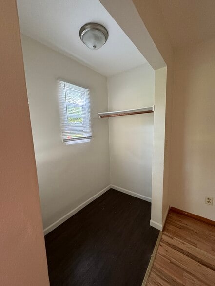 Building Photo - 3013 Blakeley Ave