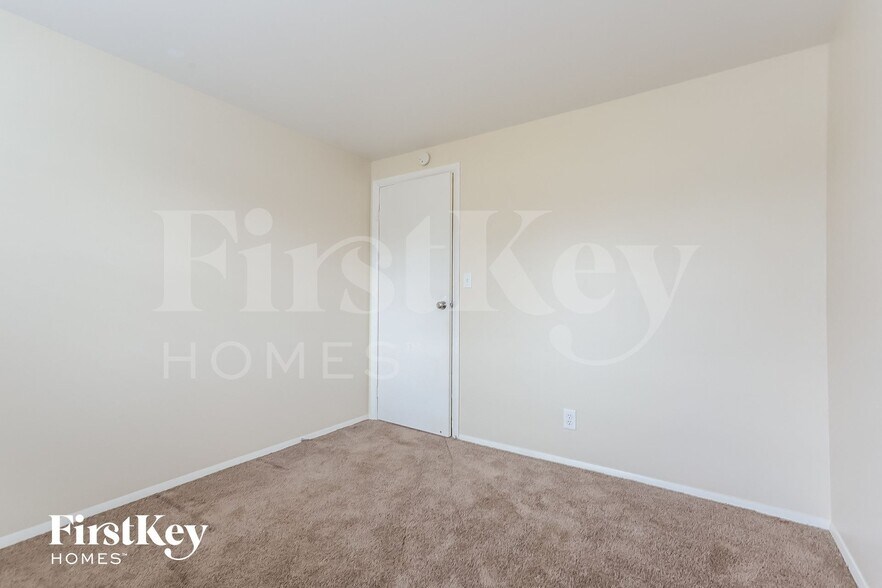 Building Photo - 660 Jefferson Ave