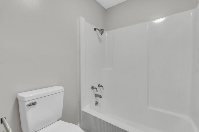 Building Photo - 1315 Ruffwood Rd