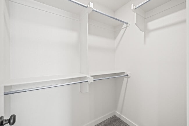 Building Photo - 517 E 23rd St