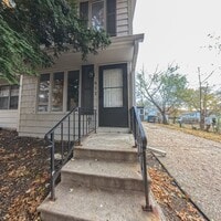 Building Photo - 611 Hickory Hill Ln