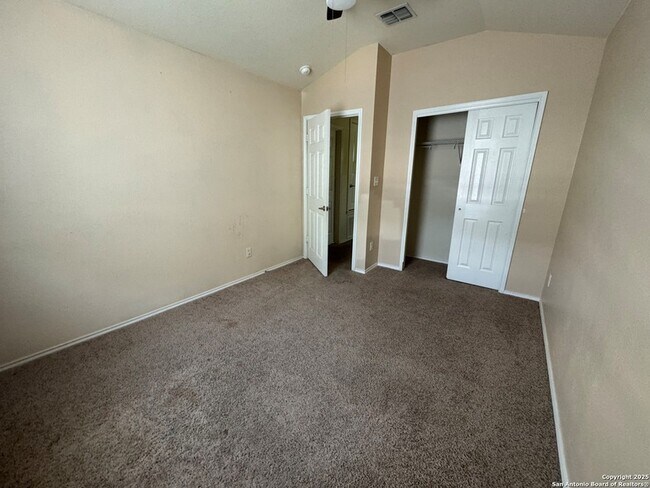 Building Photo - 5702 Canterbury Run