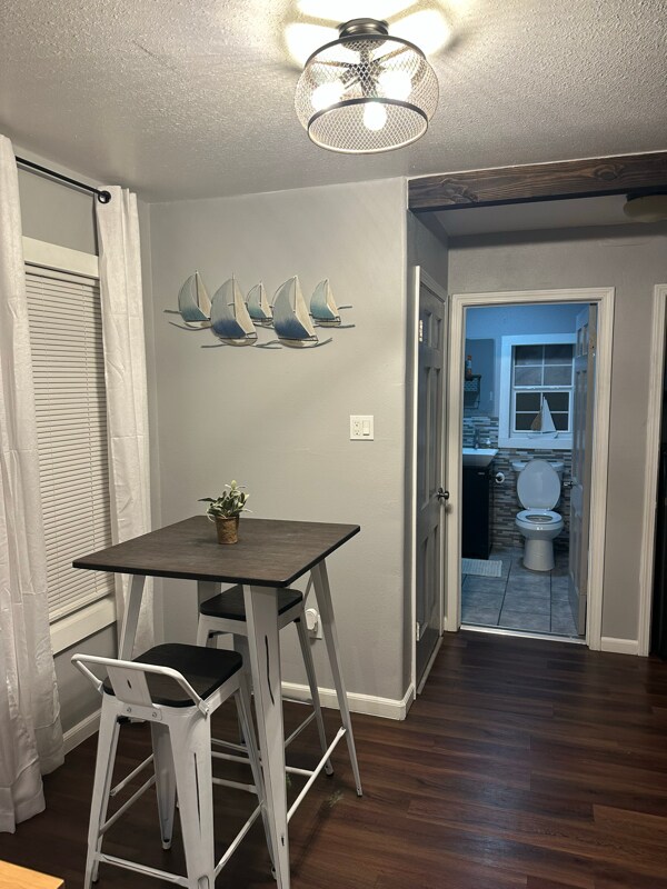 Building Photo - 622 Texan Trail