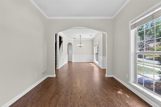 Building Photo - 2885 Stonehenge Ct