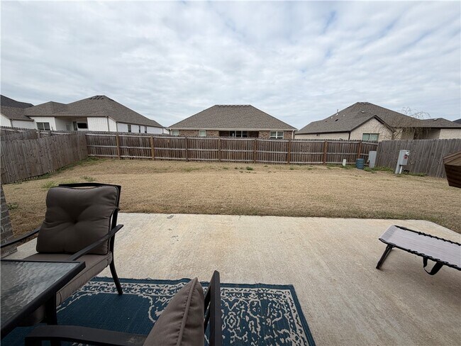 Building Photo - 2739 S Angels Rd