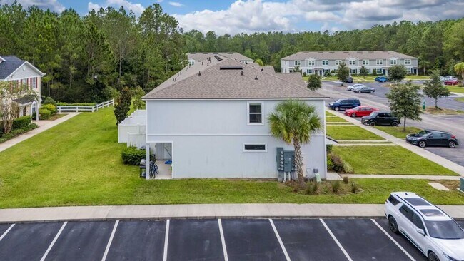 Building Photo - Beautiful 3/2.5 Townhome available for rent in Oakleaf