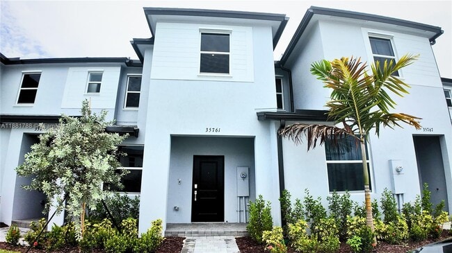 Primary Photo - 35761 SW 178th Ct