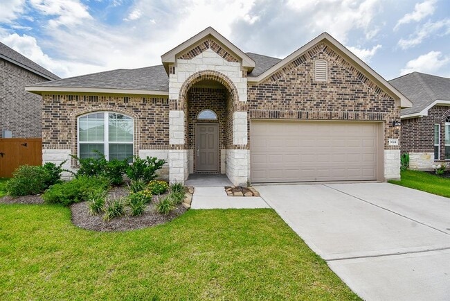 Building Photo - 3024 Myrtle Sunset Dr