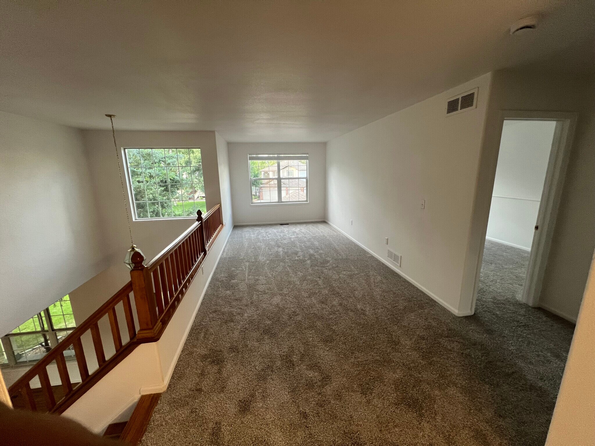 Building Photo - 5747 W 81st Pl