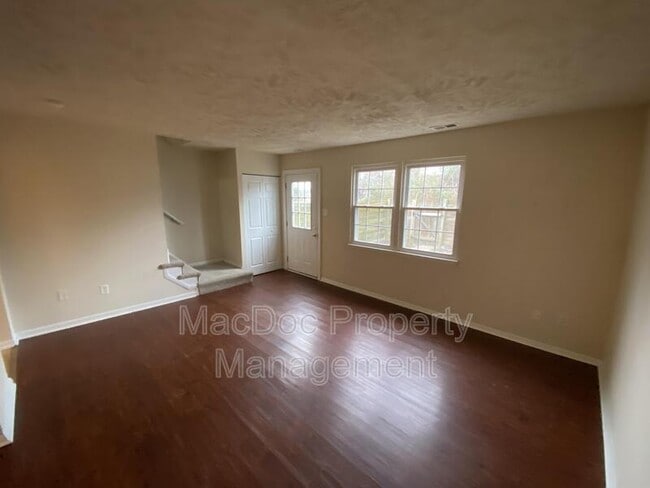 Building Photo - 1000 James Madison Cir