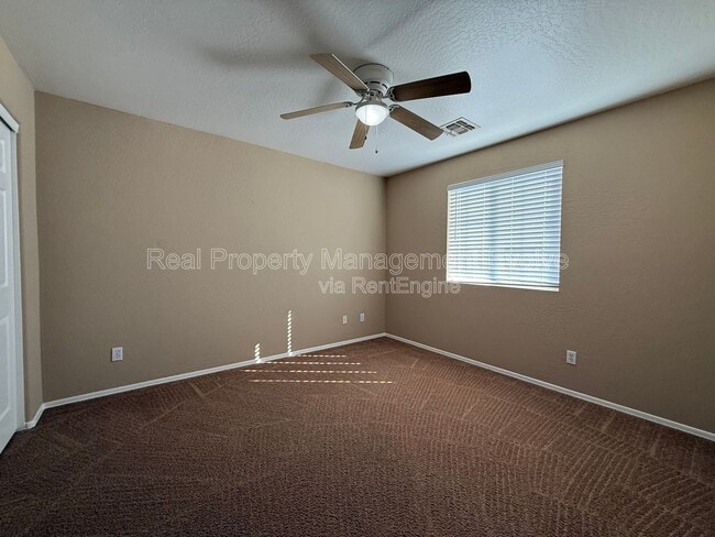 Building Photo - 8 N 226th Cir