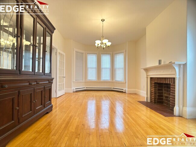 Building Photo - 19 Gordon St