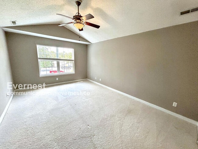 Building Photo - 4608 Twin Hickory Lake Dr